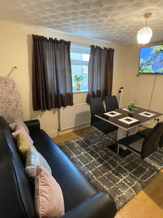 Blackberry Rooms Self-Catering サウサンプトン エクステリア 写真