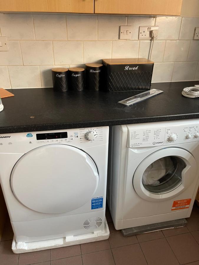 Blackberry Rooms Self-Catering サウサンプトン エクステリア 写真