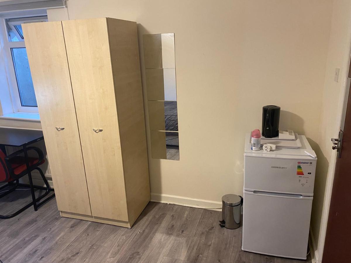 Blackberry Rooms Self-Catering サウサンプトン エクステリア 写真
